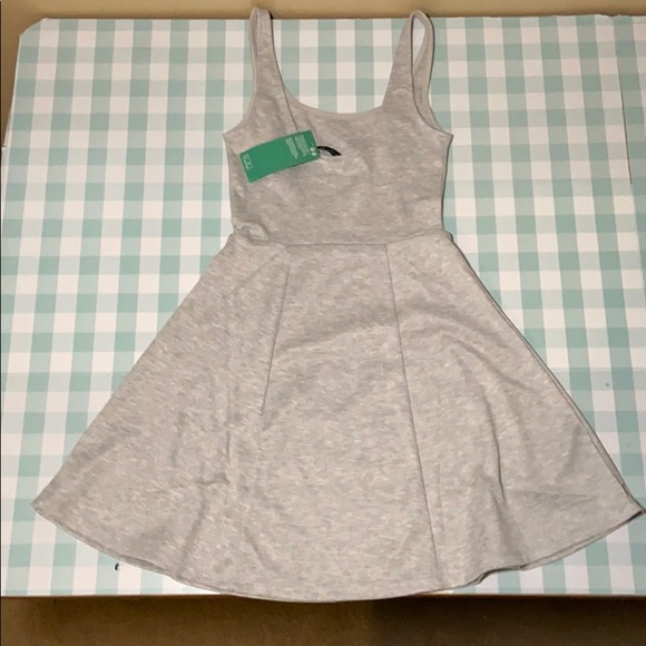 Short Grey Dress Size 0 Brand New - Picture 2 of 3